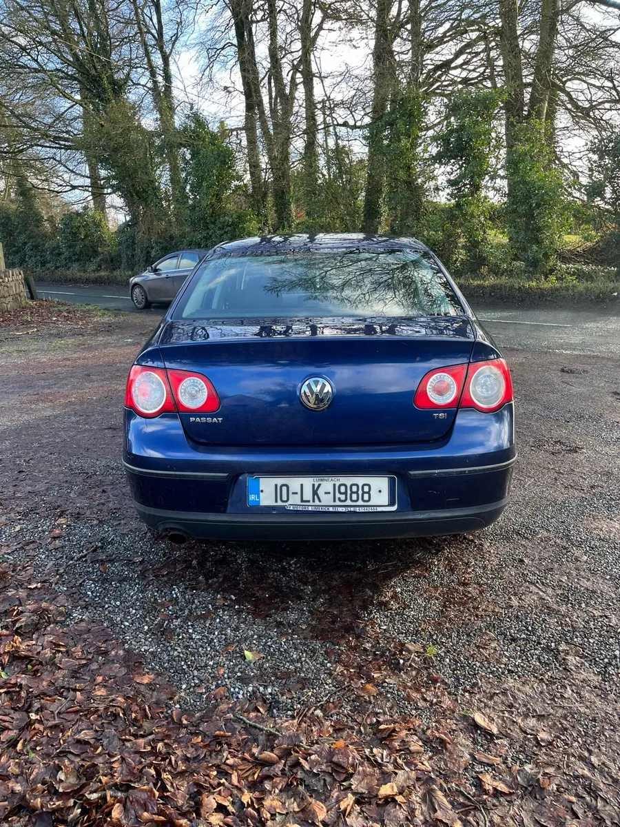 Volkswagen Passat - Image 4