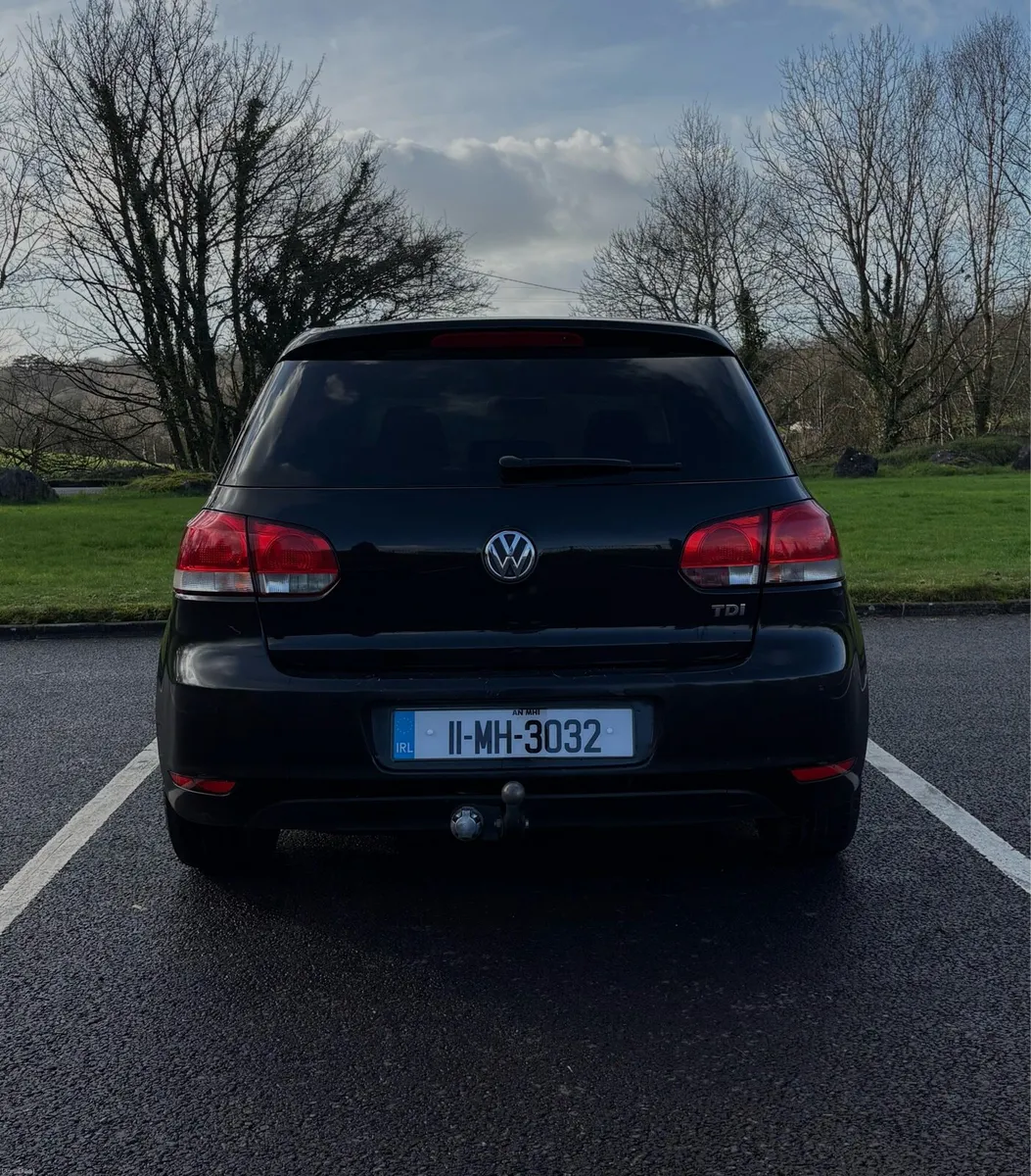 Volkswagen Golf - Image 4