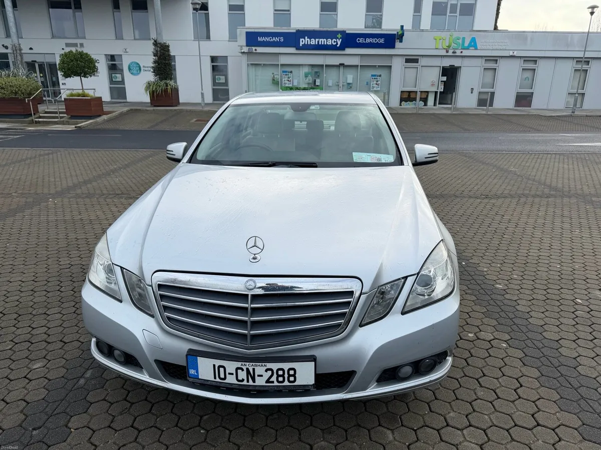 Mercedes-Benz E-Class 2010 - Image 1