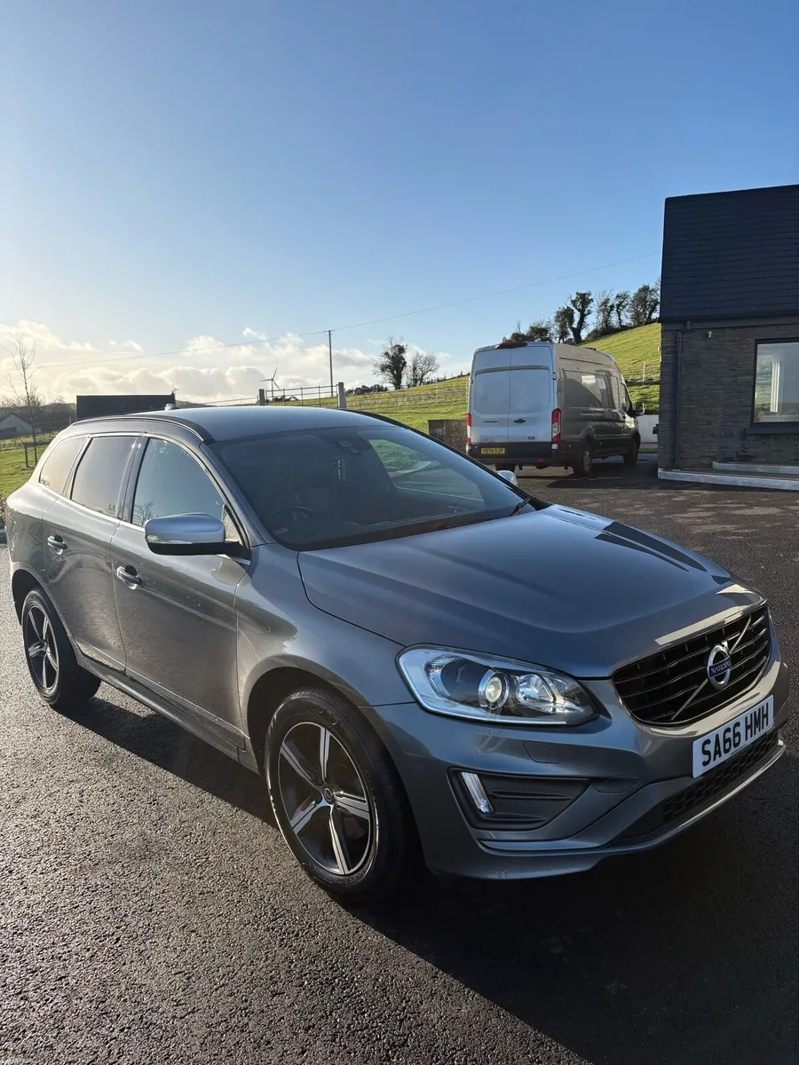2016 Volvo XC60 R-Design - Image 2