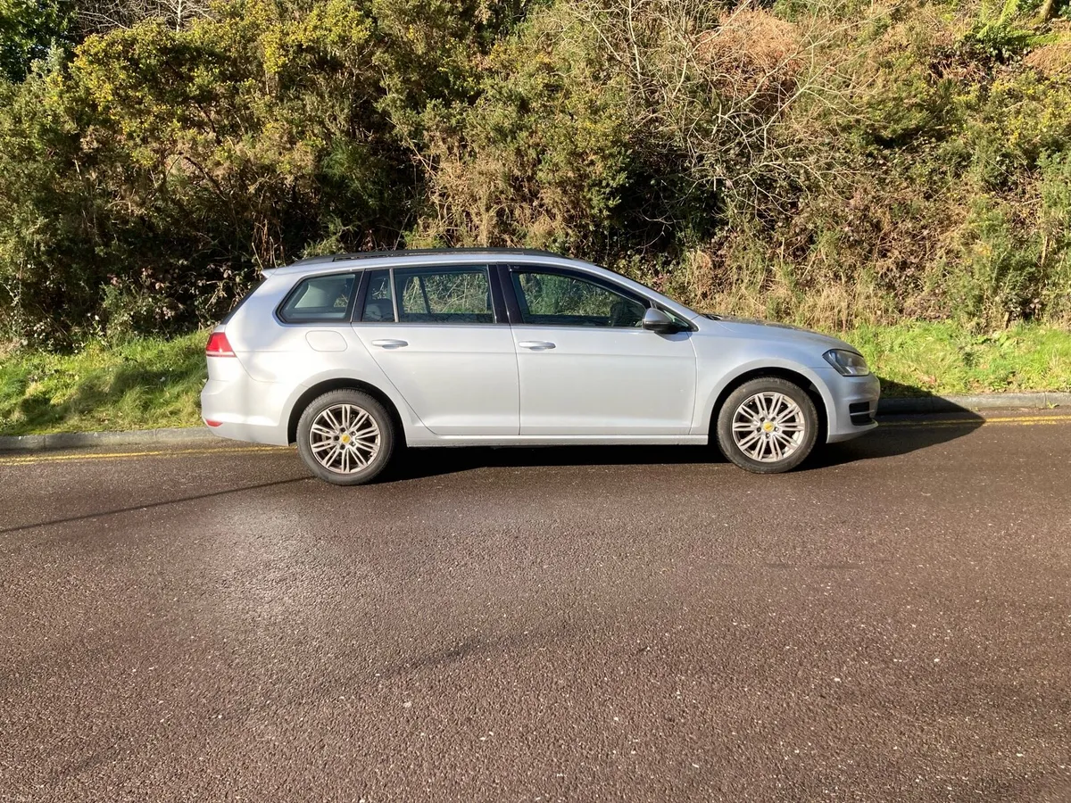 2015 VW Golf 1.6 Diesel Estate Hi Spec - Image 2