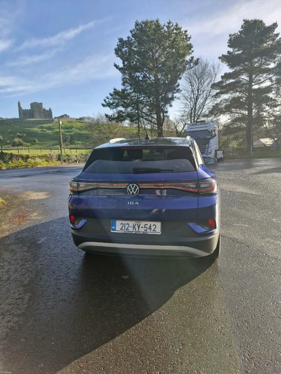 VW ID.4 1st Edition 2021 | Electric SUV | Auto - Image 4