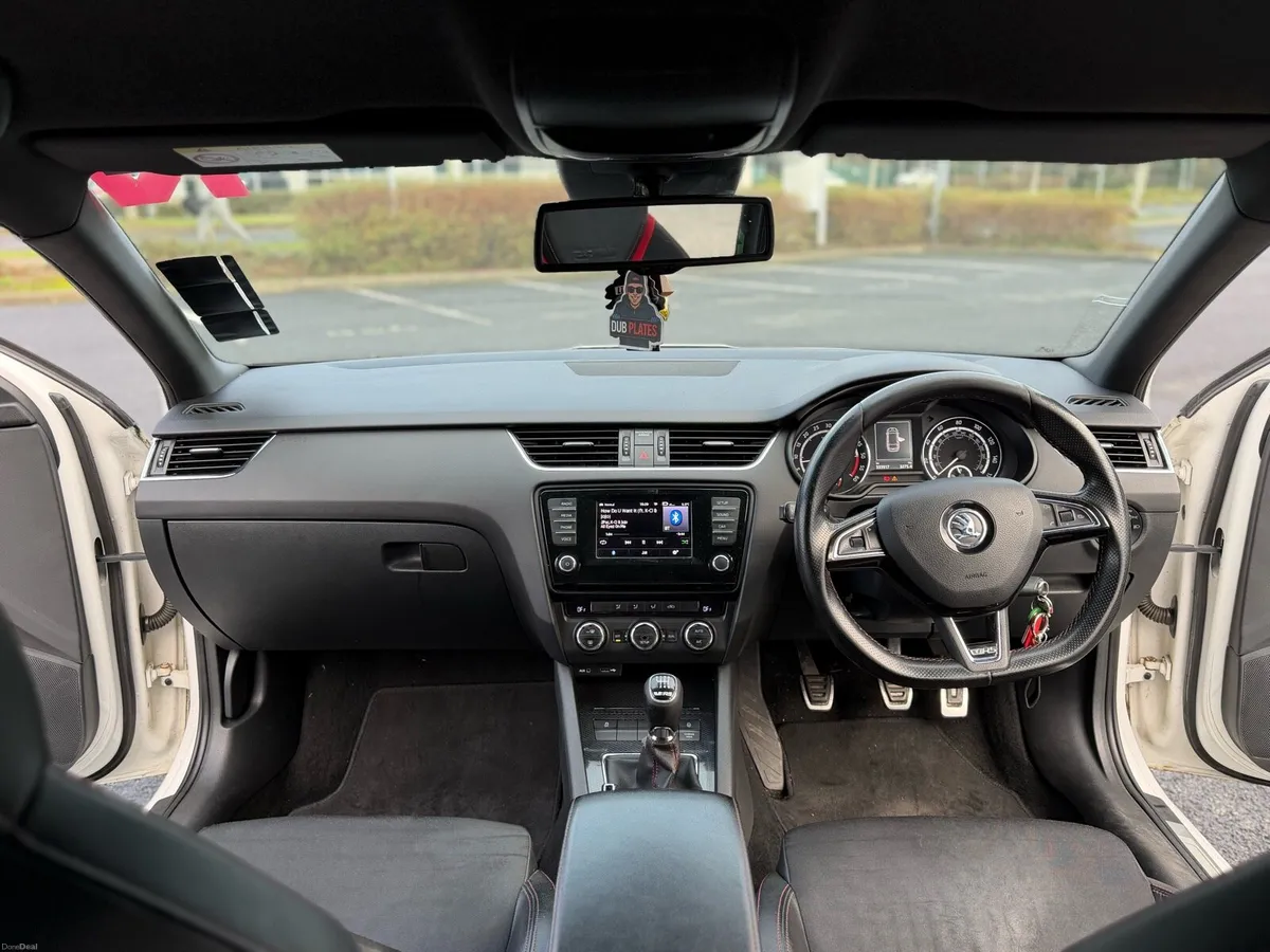 2014 Octavia vRS NEW NCT 10/26 - Image 4