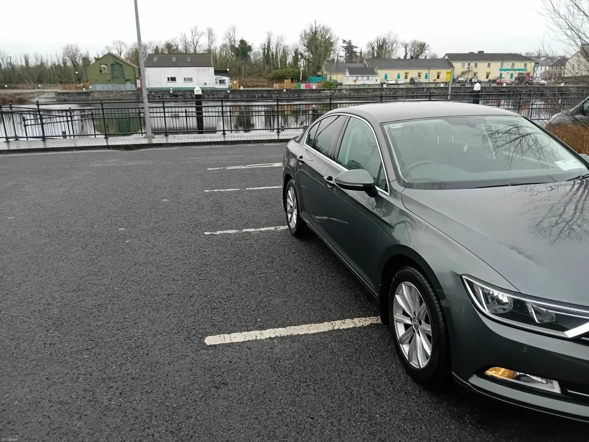 Volkswagen Passat 2016 - Image 3