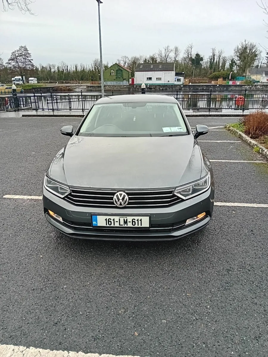 Volkswagen Passat 2016 - Image 1