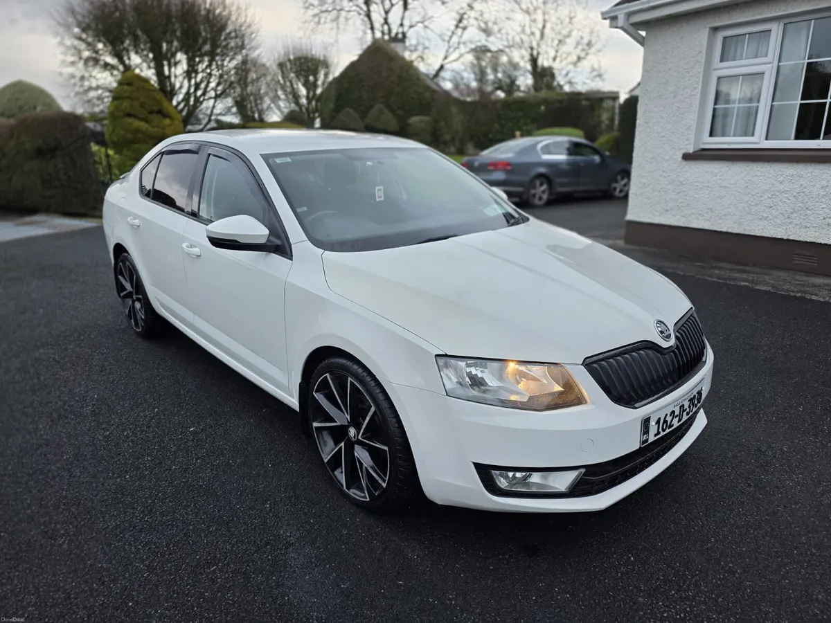 SKODA OCTAVIA 1.6 TDI AMBITION - Image 1