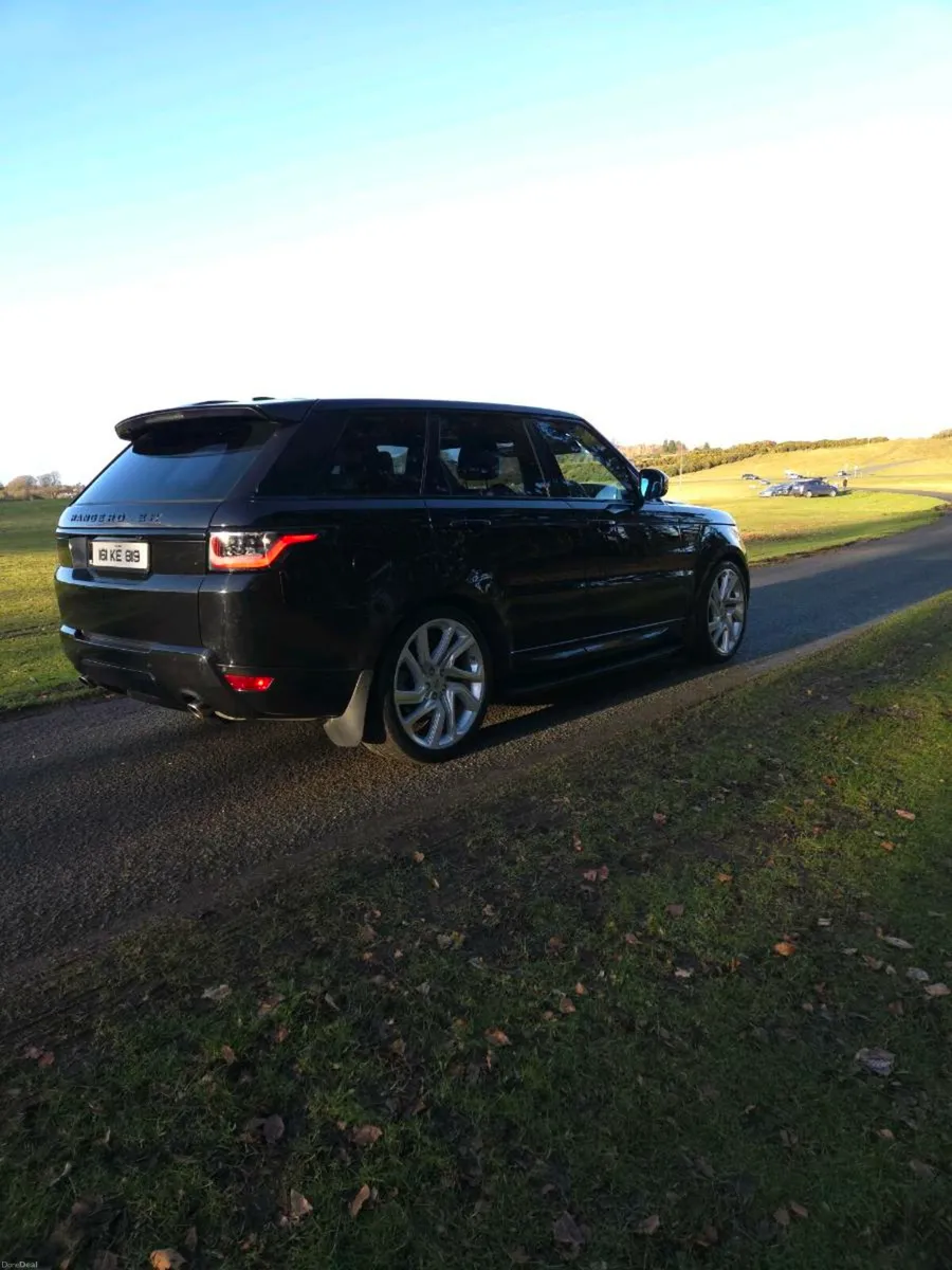 Range Rover Sport HSE Dynamic - Image 2