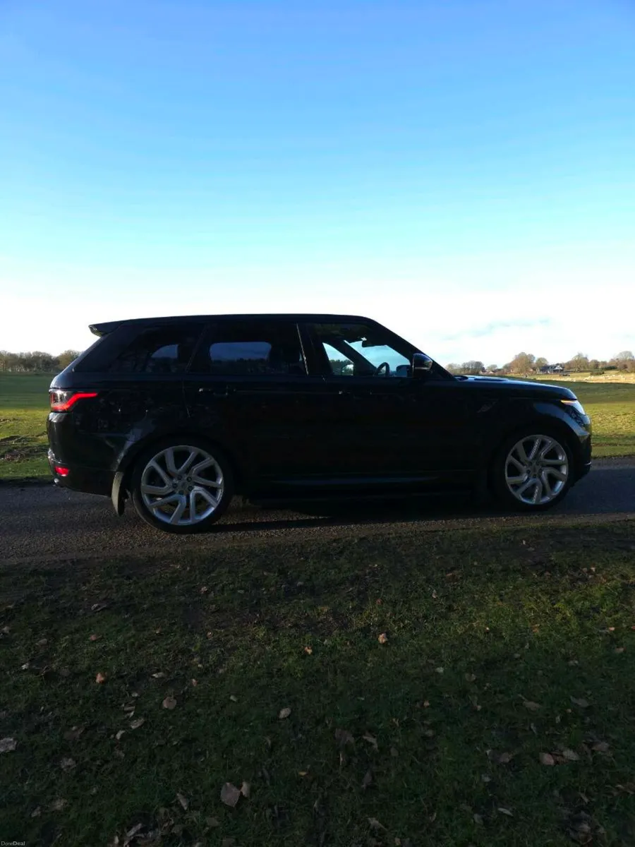 Range Rover Sport HSE Dynamic - Image 4