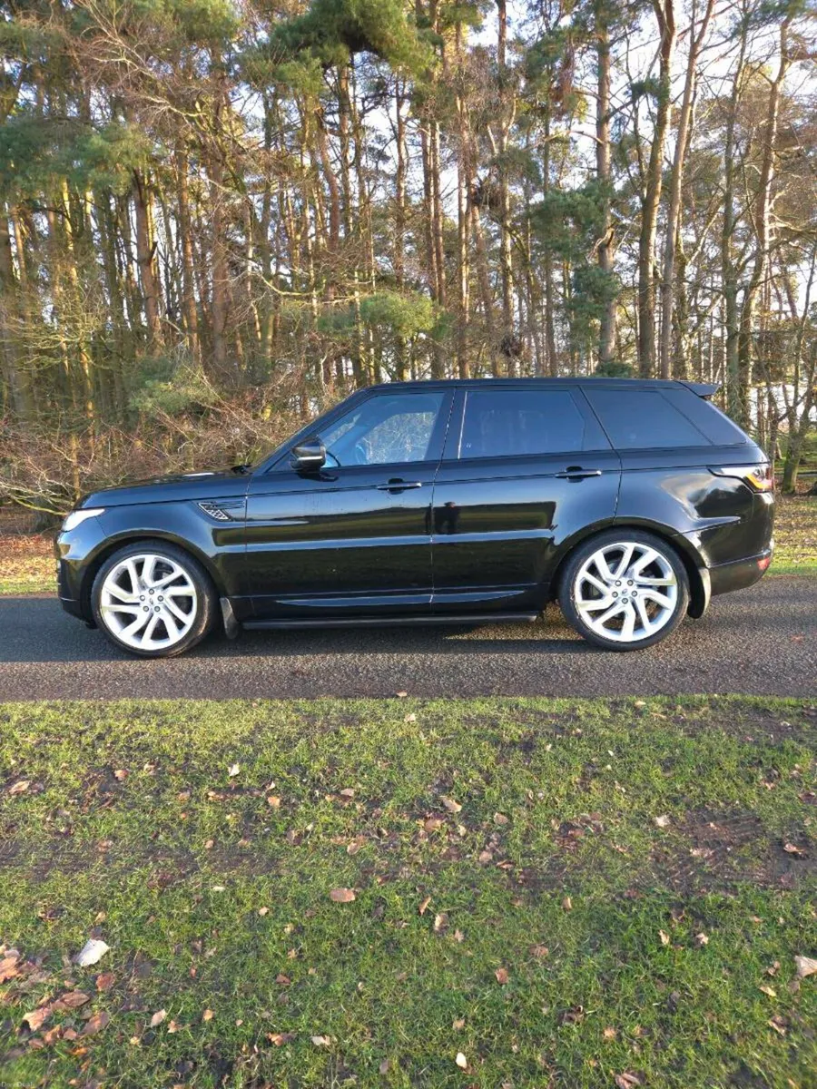 Range Rover Sport HSE Dynamic - Image 1