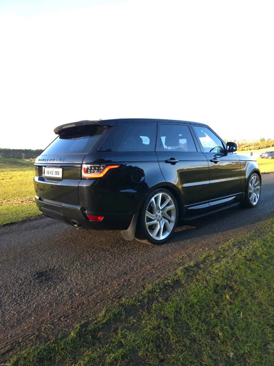 Range Rover Sport HSE Dynamic - Image 1