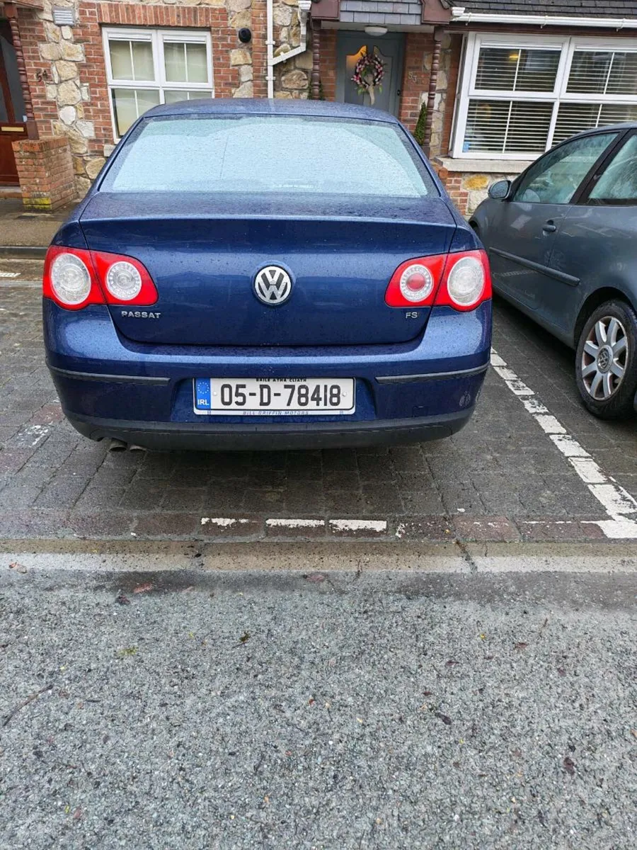 2005 Volkswagen Passat - Image 3