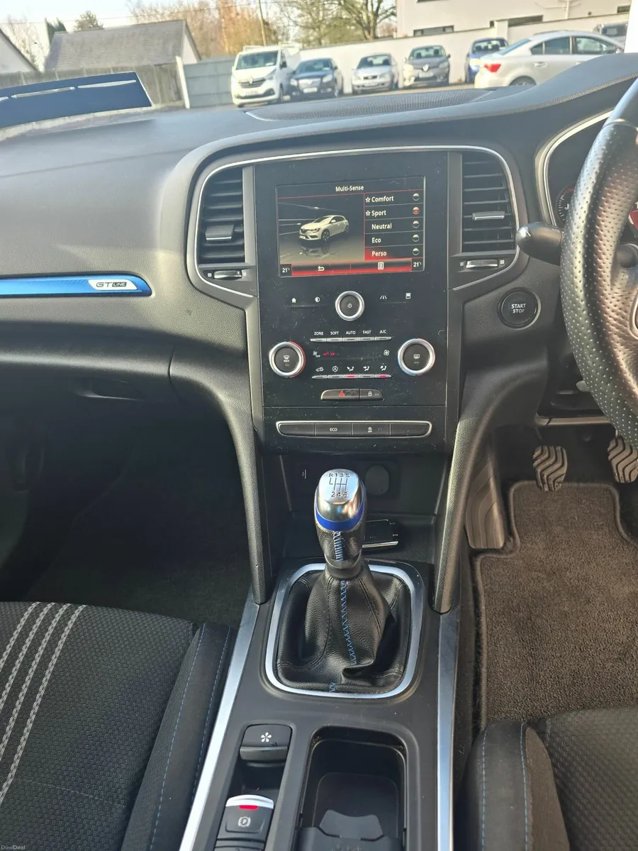 Renault Megane GT Low km - Image 4