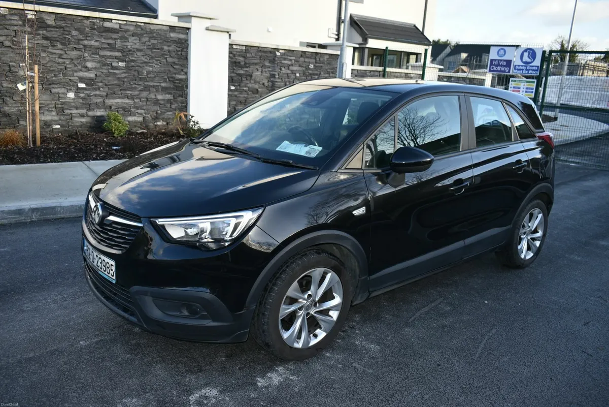 182 Vauxhall Crossland X 1.2 petrol SE Nav 64300km - Image 1