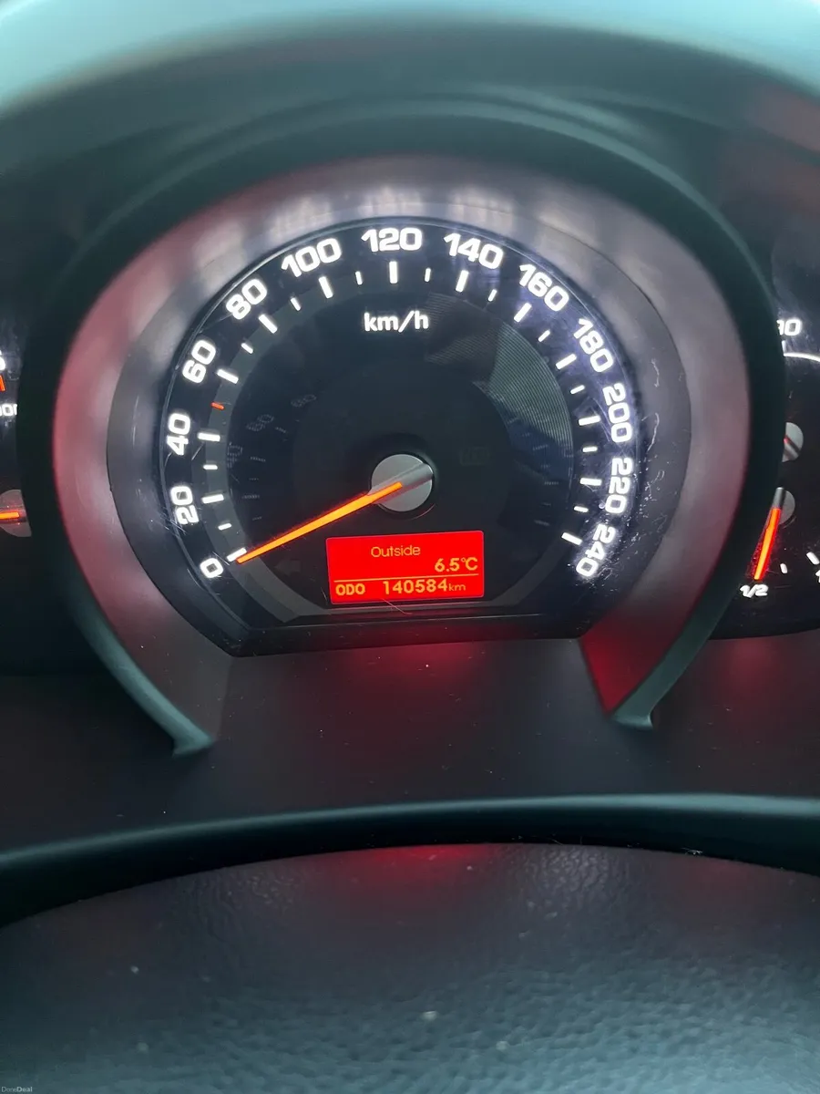 Kia Sportage 2013 - Image 2