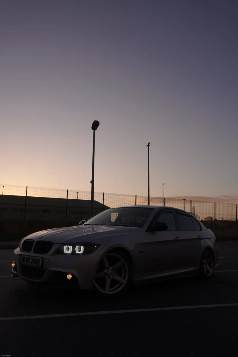 BMW E90 M Sport - Image 2