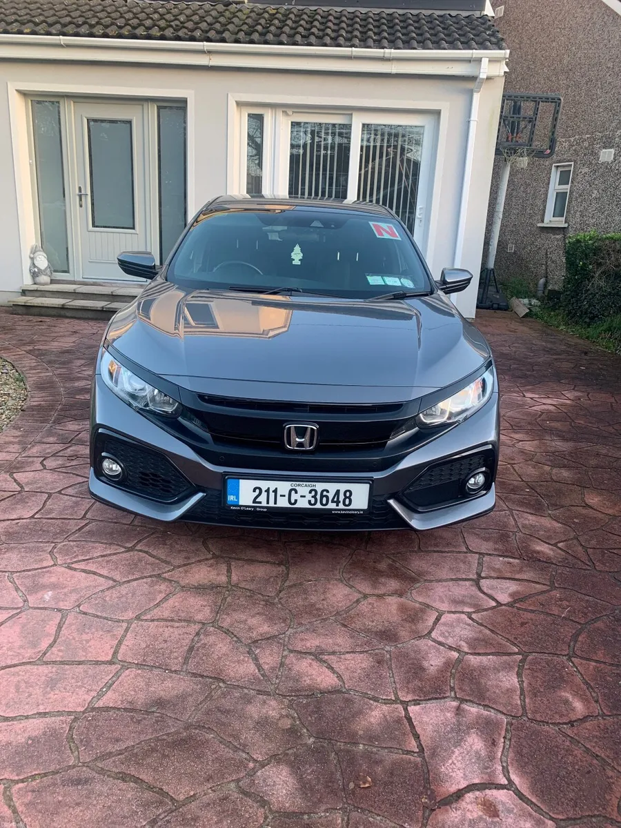 Honda Civic 2021 - Image 2