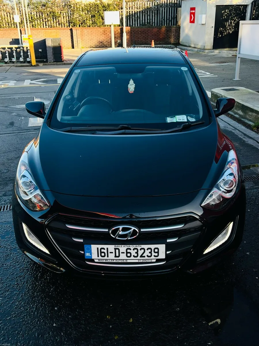 HYUNDAI i30 DELUXE 1.4 PETROL - Image 1