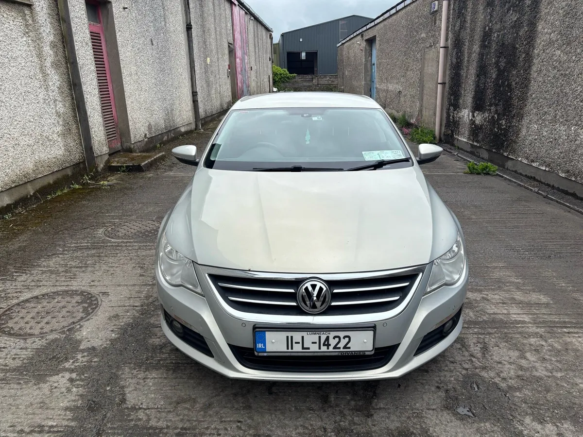 2011 VW Passat CC - Image 2