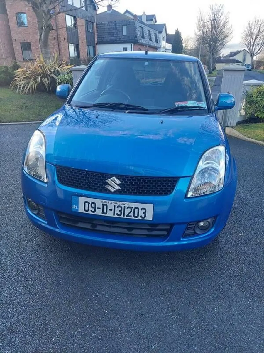 2009 Suzuki Swift - Image 1