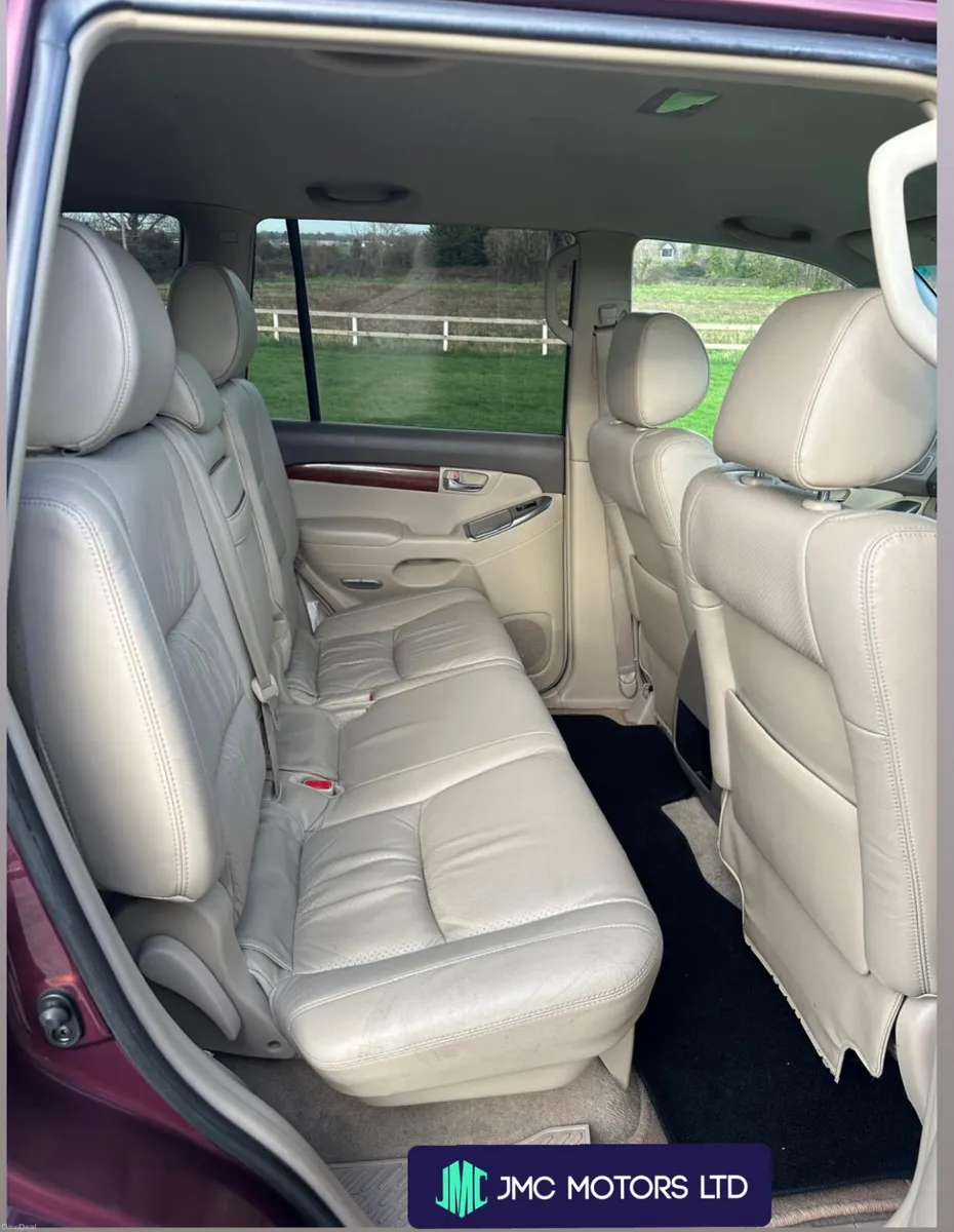 Toyota Land Cruiser 2008 150Kmh - Image 3