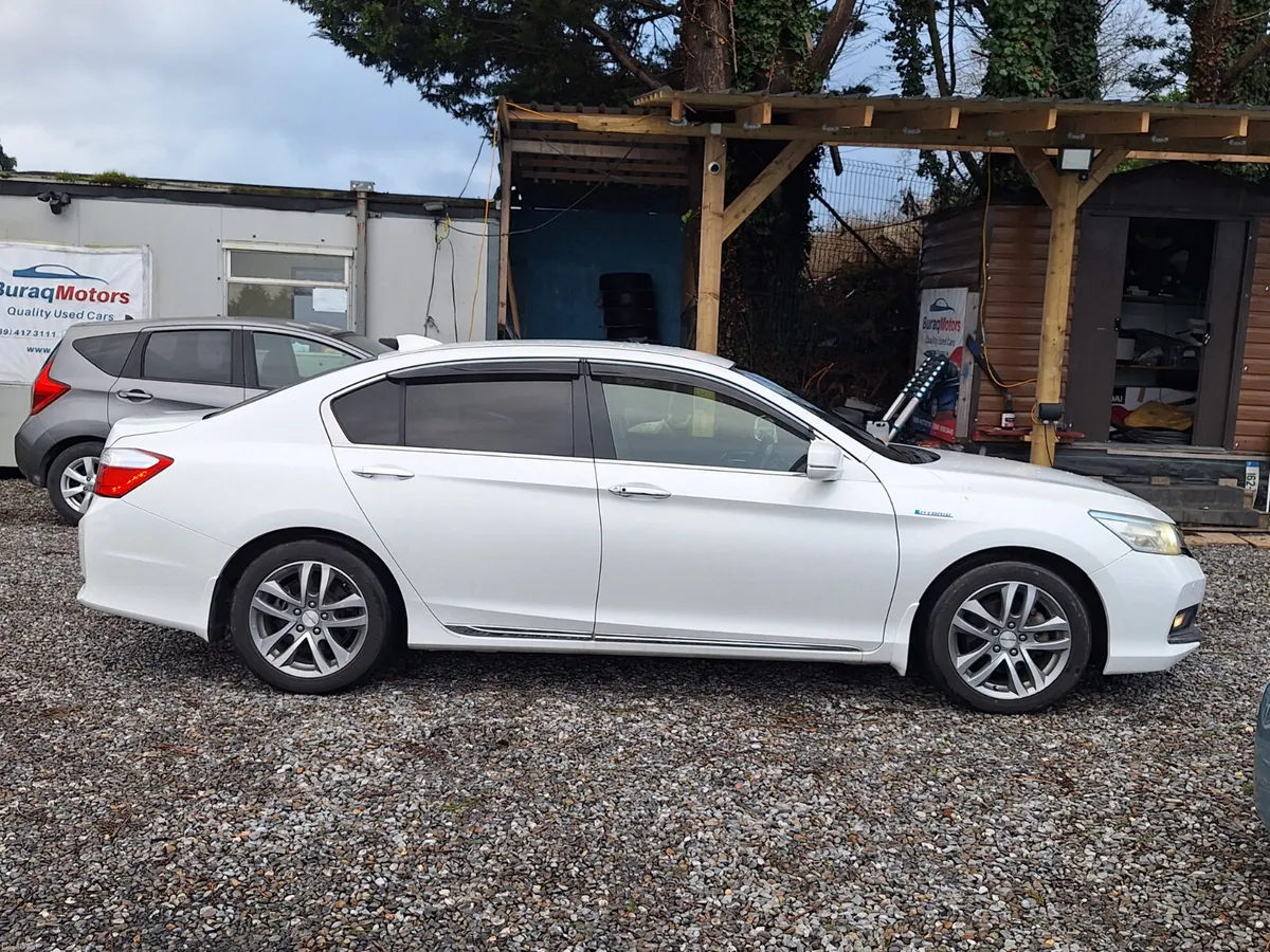 2015 Honda Accord Hybrid  Auto| High Spec - Image 4