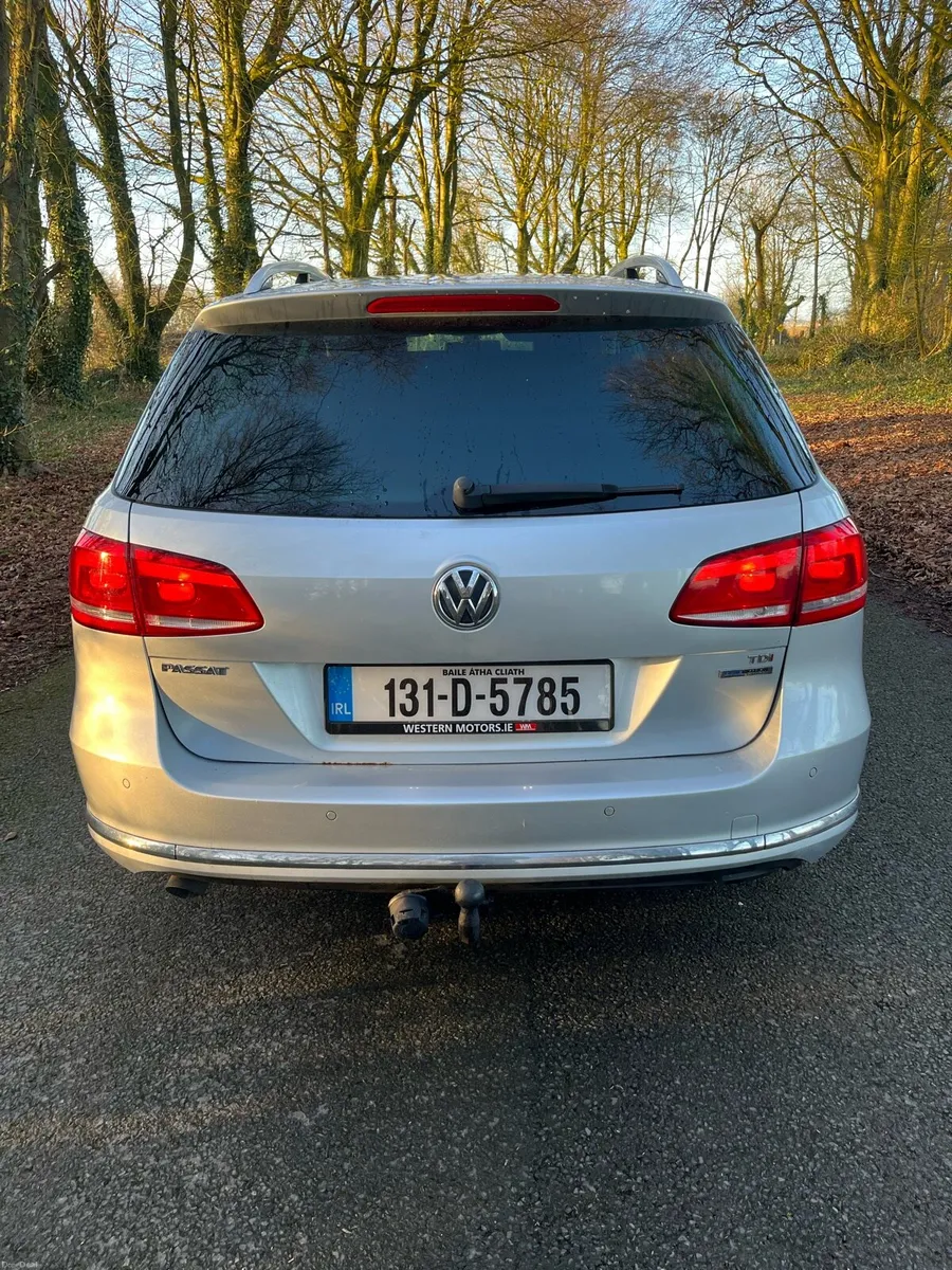 VOLKSWAGEN PASSAT ESTATE HIGHLINE - Image 3