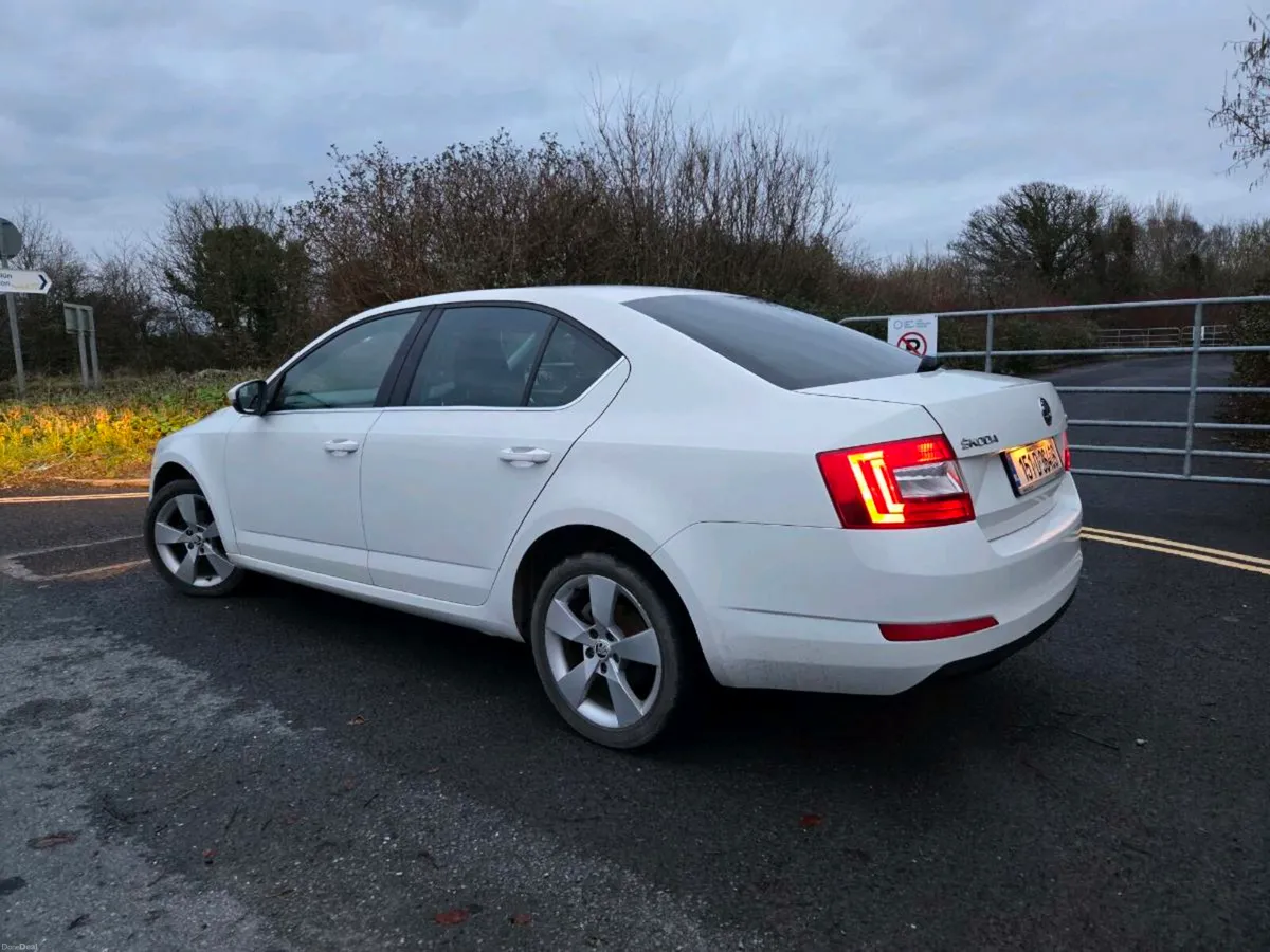 15 Octavia nct/automatic - Image 3