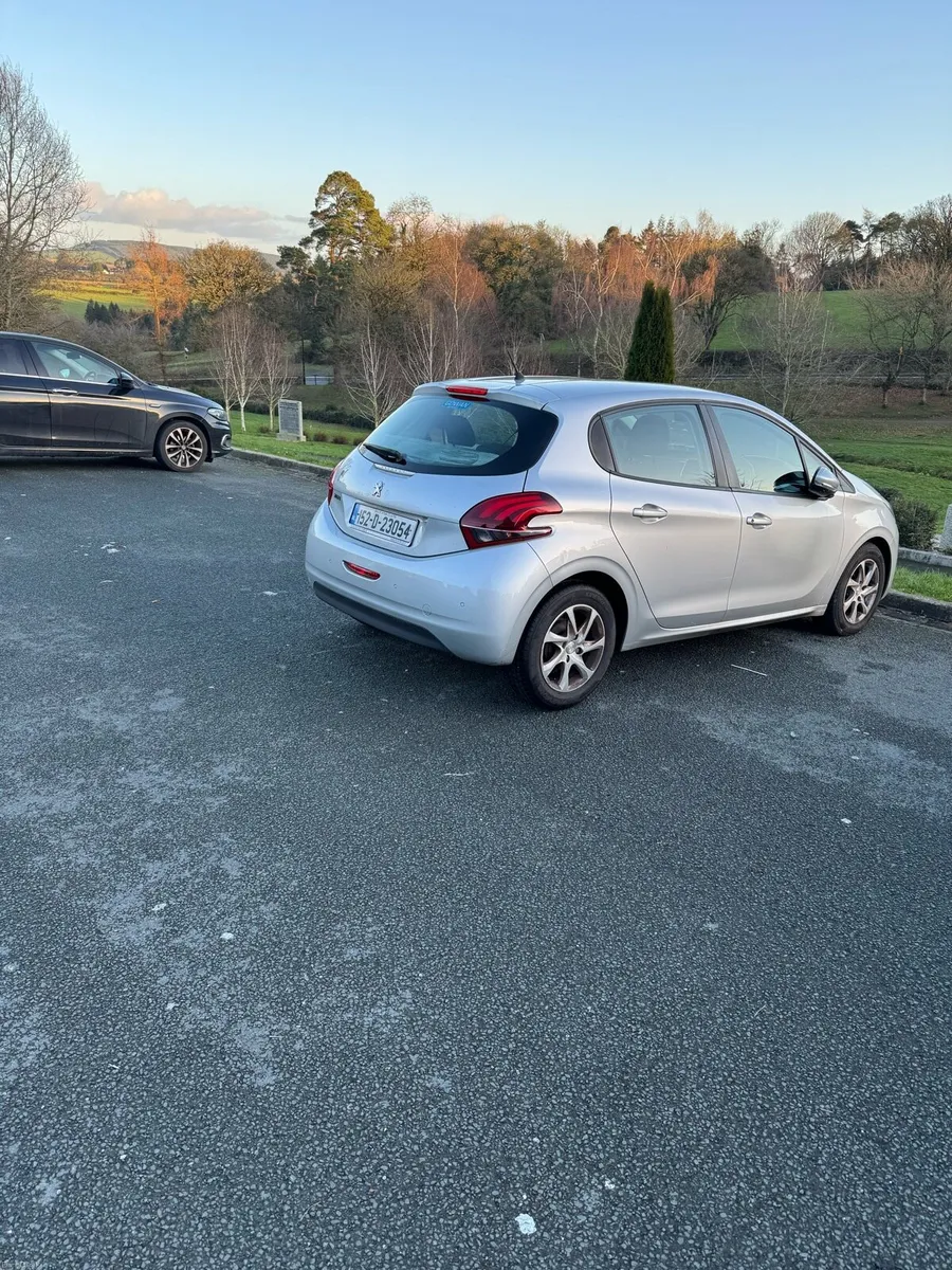 Peugeot 208 1 litre petrol - Image 1