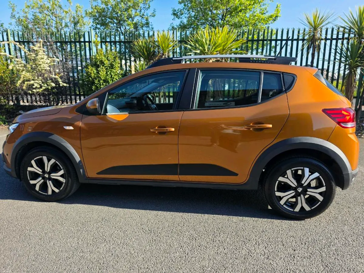 DACIA SANDERO STEPWAY PRESTIGE  1.0 TCe 100  Eco-G - Image 2