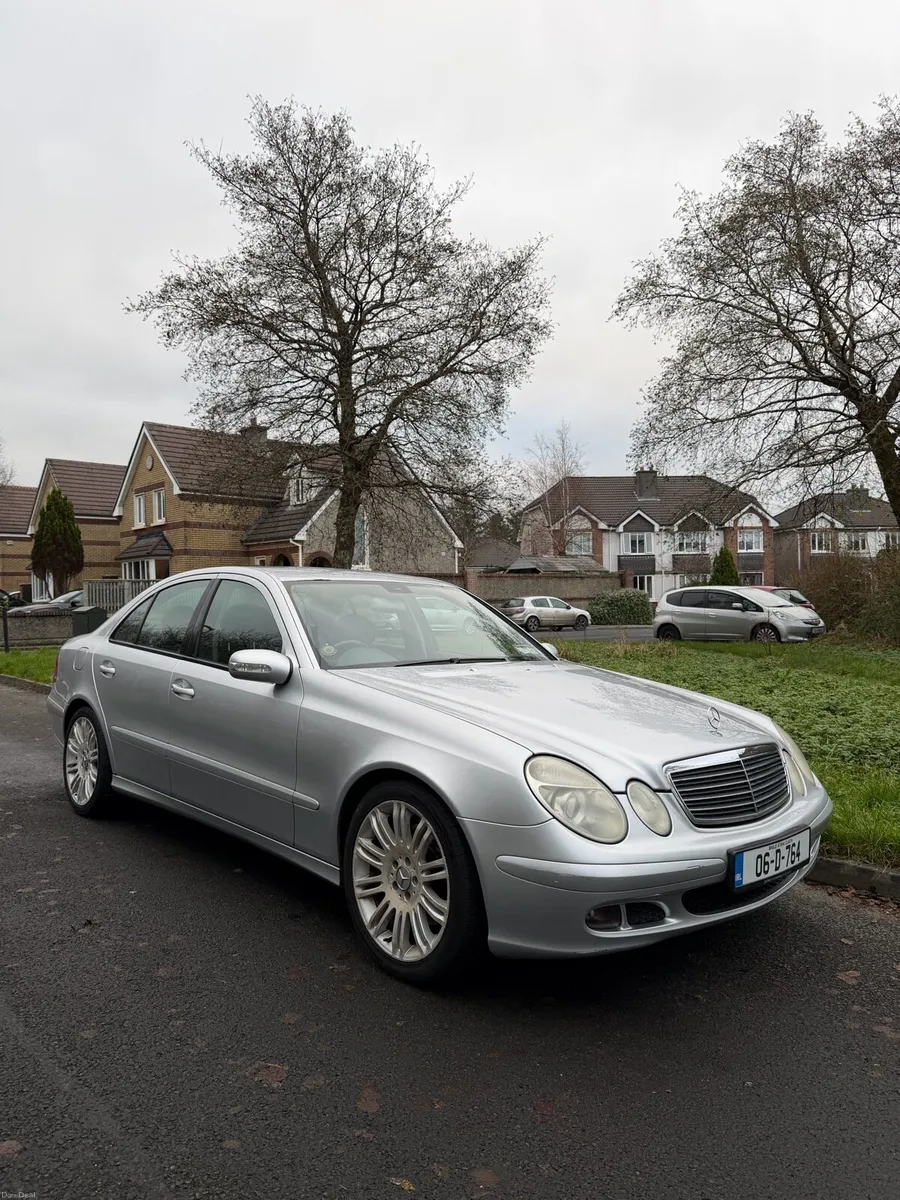 MERCEDES E200 SPORT NCT 05/26 - Image 2