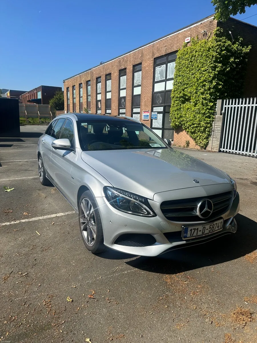 Mercedes-Benz C-Class 2017 - Image 3