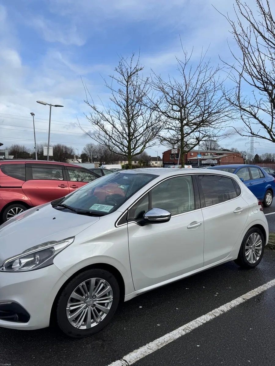 Car for sale - Image 1