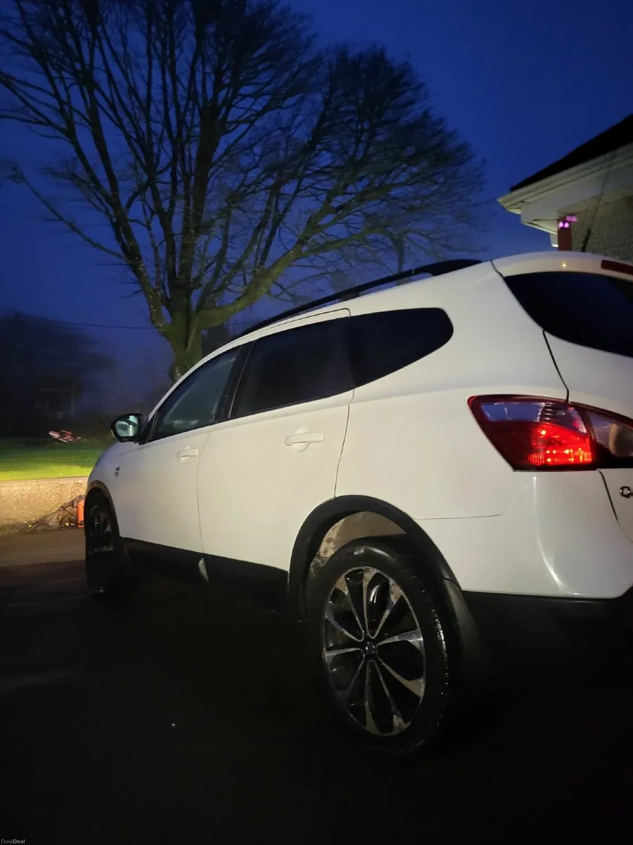 Nissan Qashqai+2 2013 - Image 2