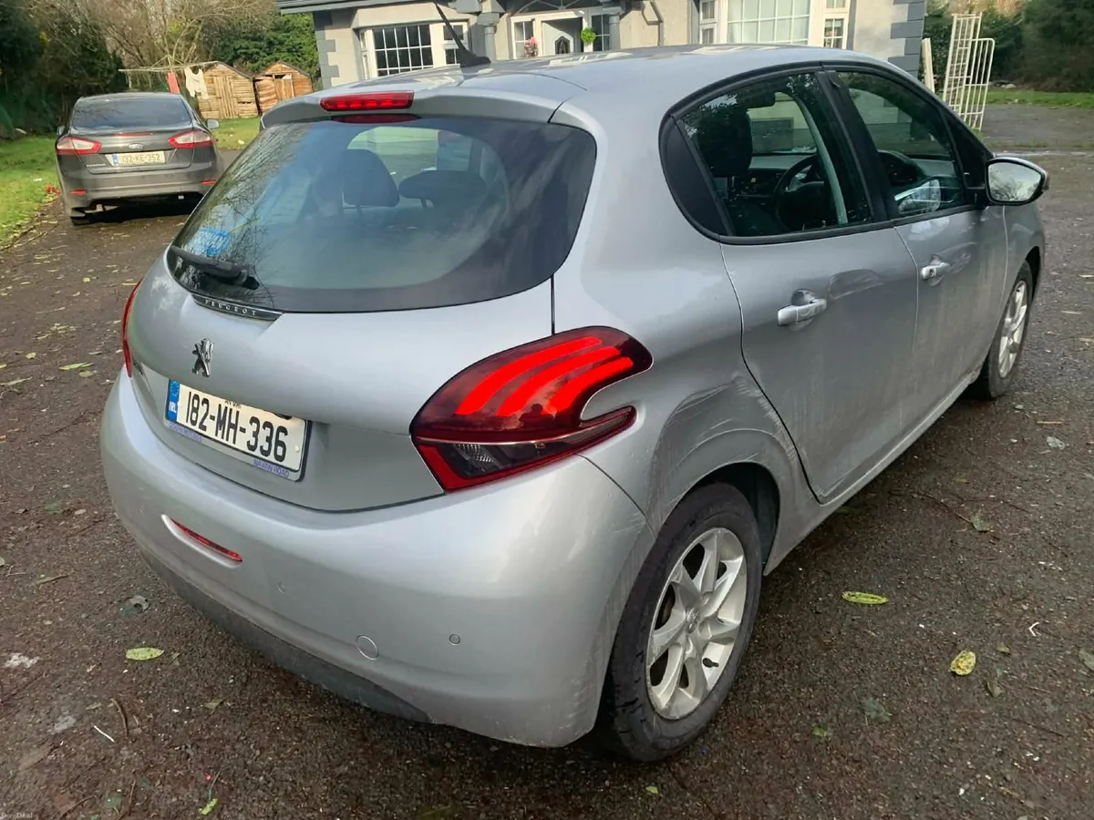 Peugeot 208 2018 - Image 4