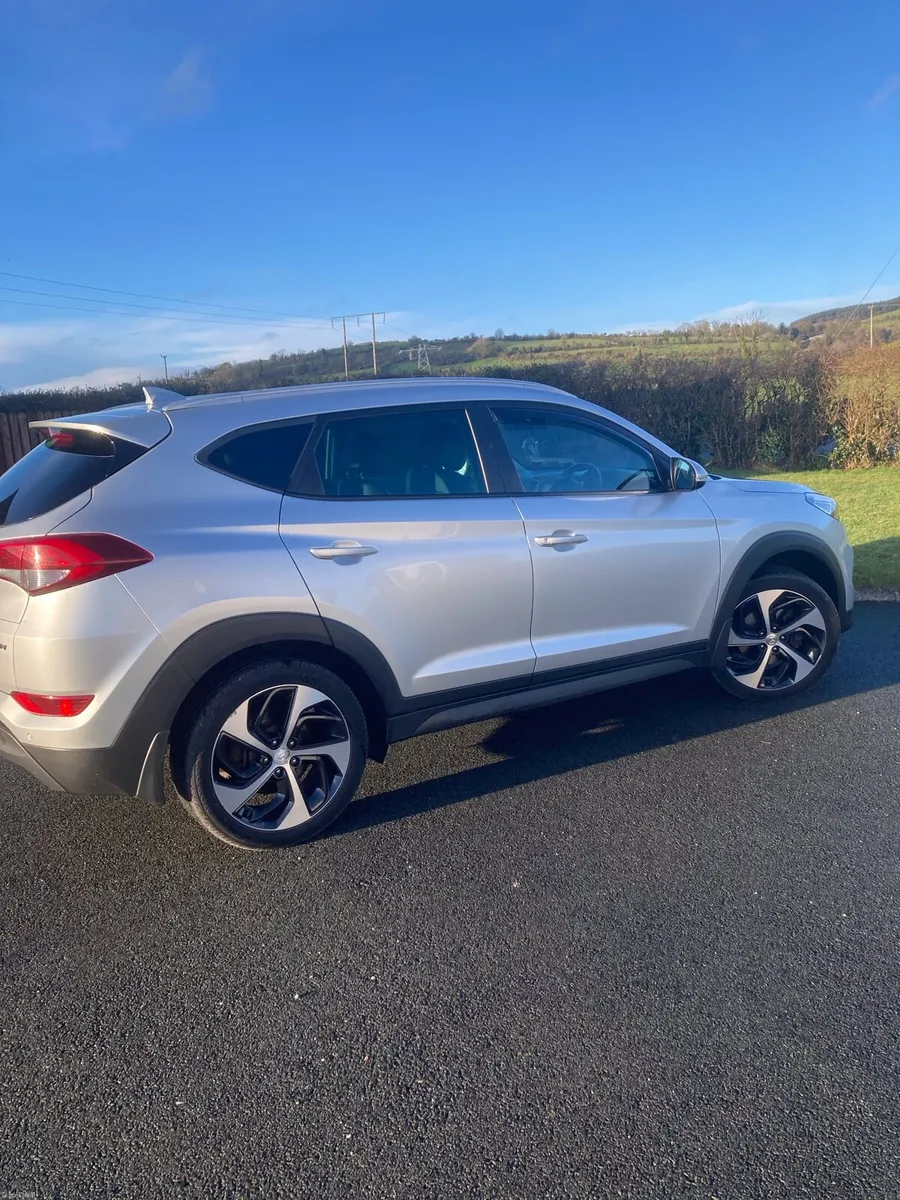 Hyundai Tucson Executive Diesel 1.7 Manual Leather - Image 1