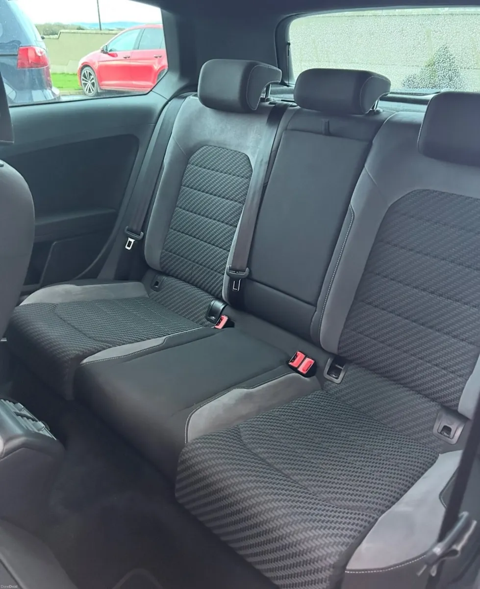 Volkswagen Golf 2018 - Image 2