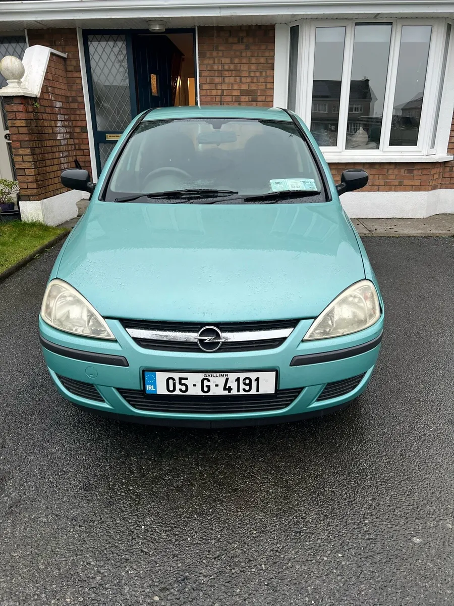 Opel Corsa 1.2 - Image 1