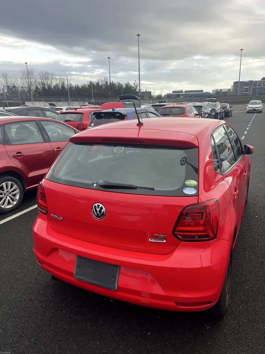 Volkswagen Polo 2015 - Image 3