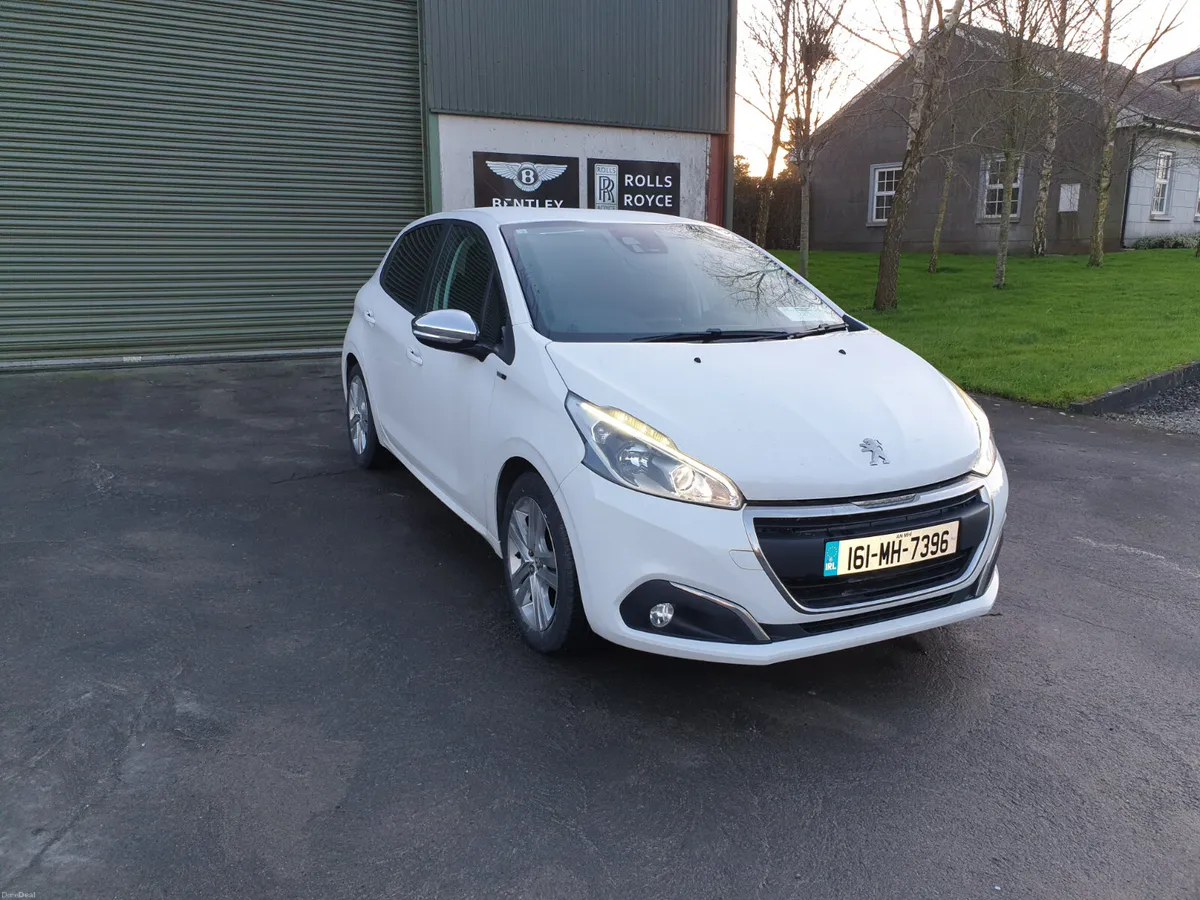Peugeot 208/ 2016/AUTO/1.2 PETROL - Image 4