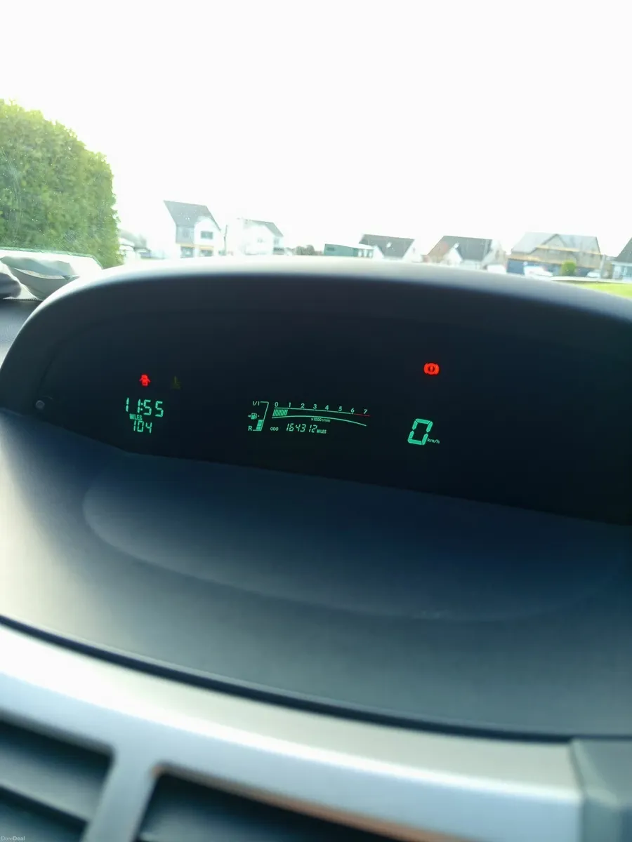 Toyota Yaris 2009 - Image 3