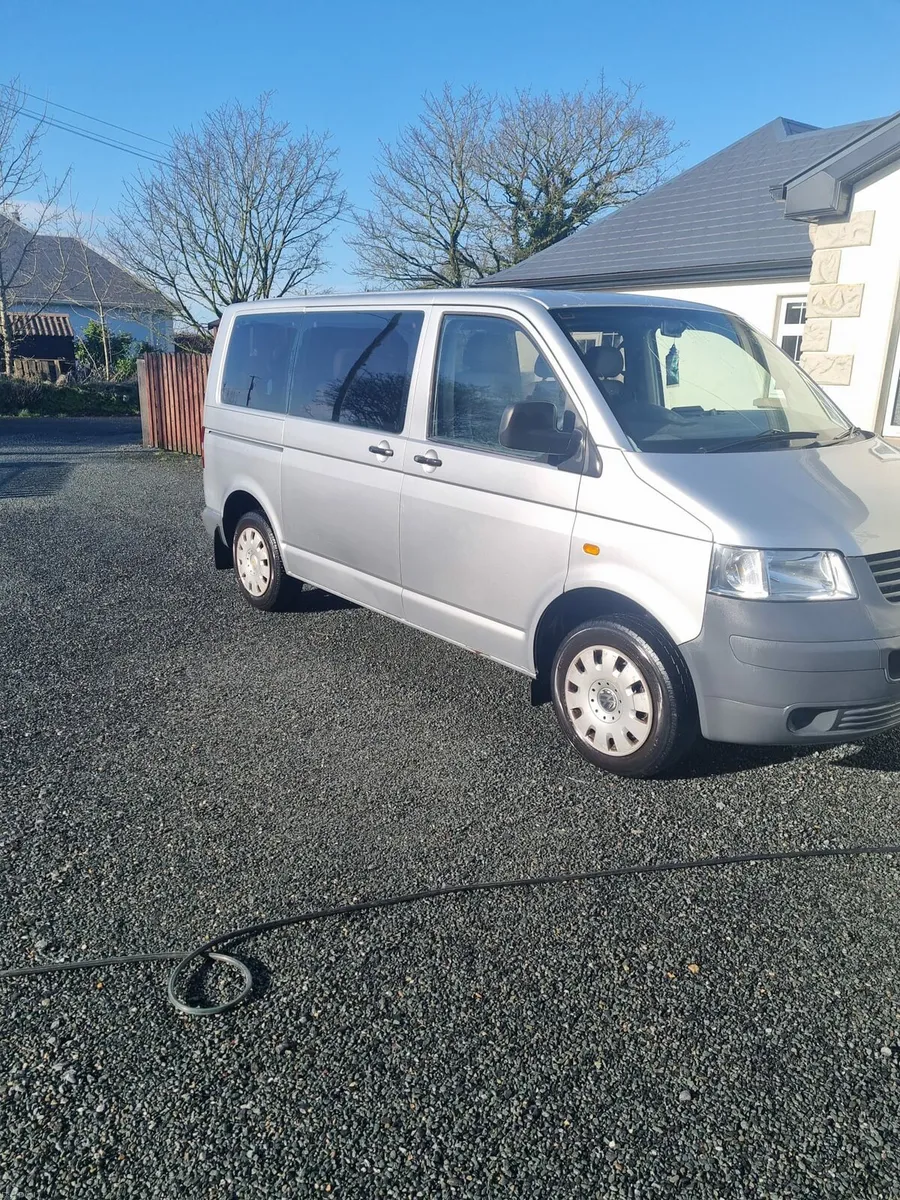 VW Transporter/Shuttle - Image 1