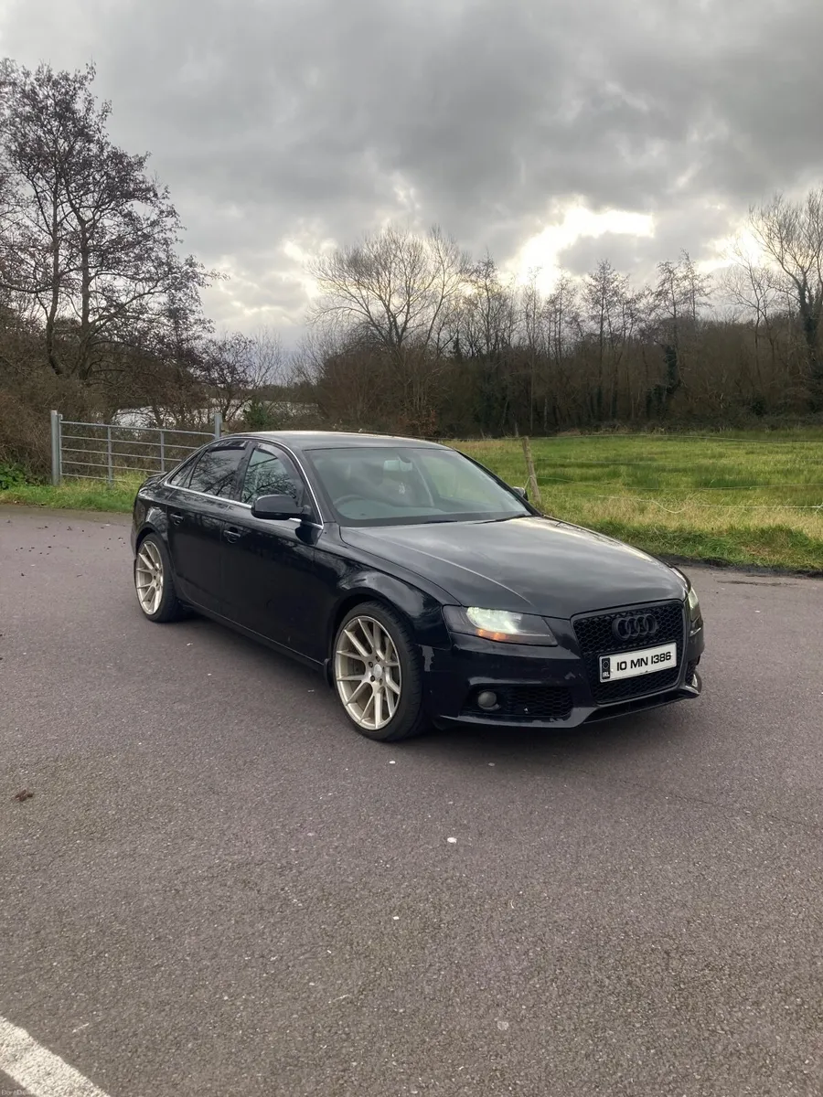 Audi A4 2010 - Image 1