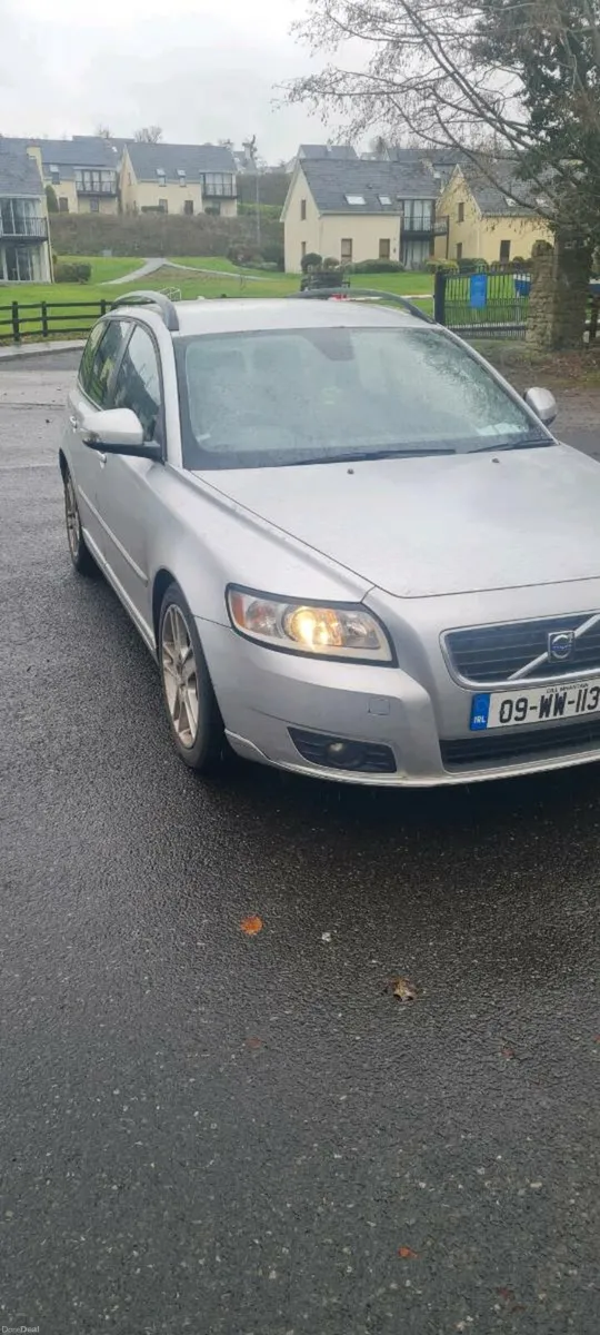 Volvo V50 1.6d - Image 1