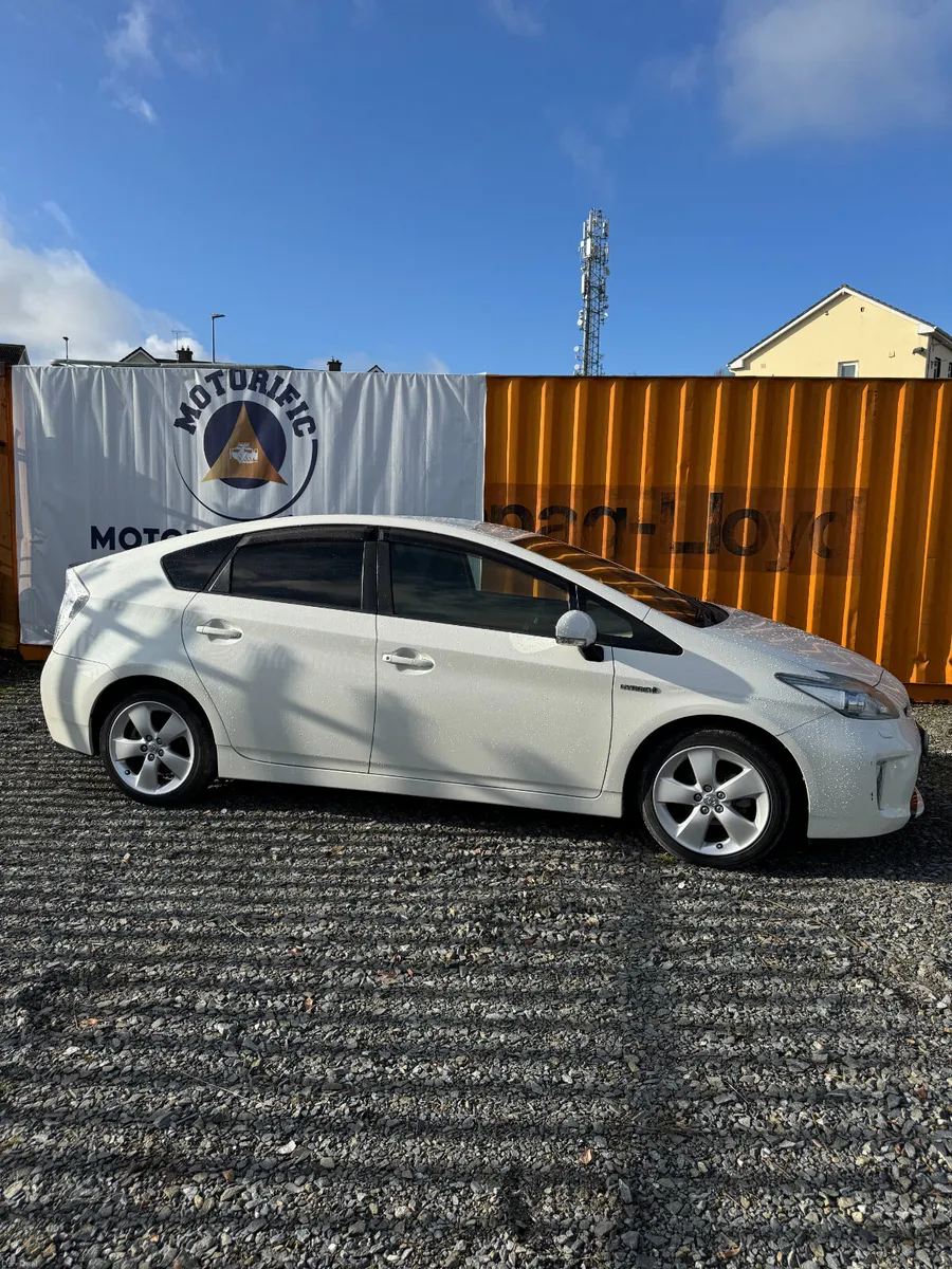 Toyota Prius 2014 | New import | High Specs | - Image 3