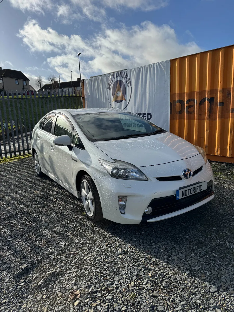 Toyota Prius 2014 | New import | High Specs | - Image 2