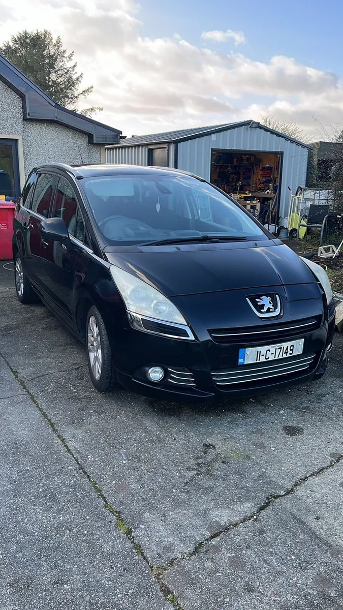 Peugeot 5008