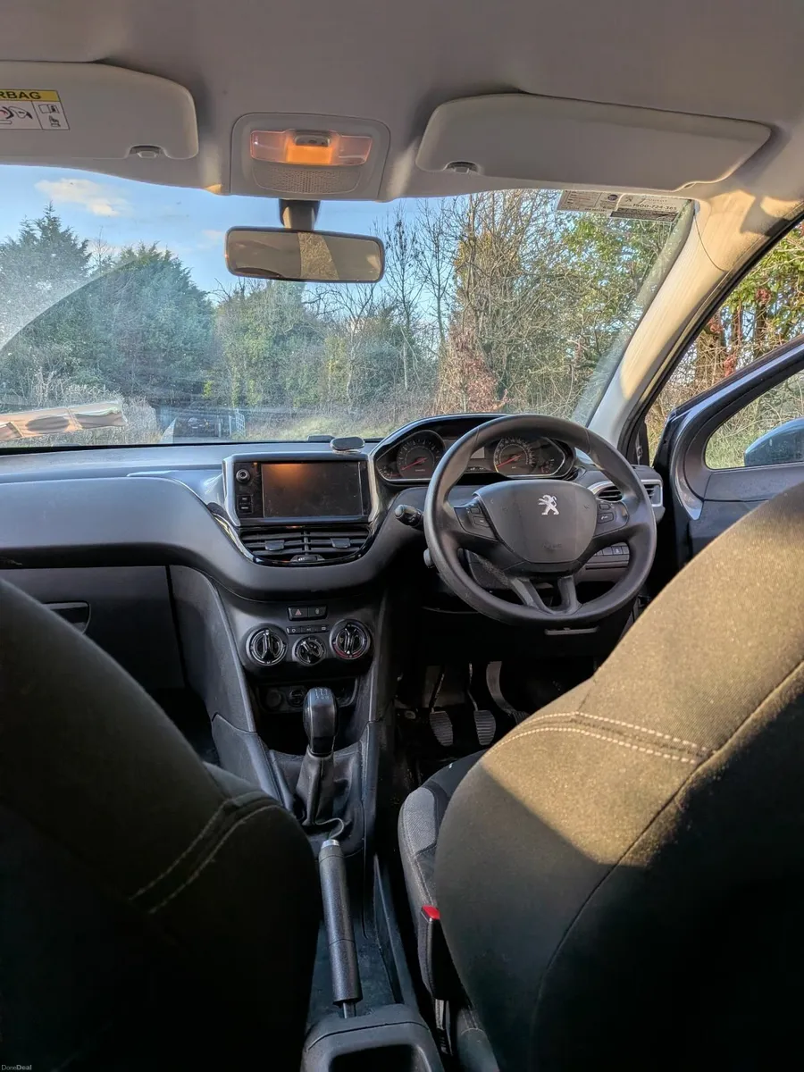 Peugeot 208 2014 - Image 4