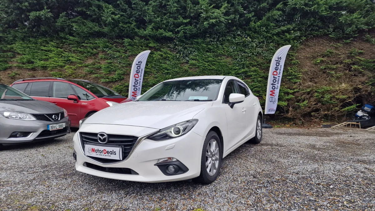 Mazda 3 2.0 Petrol  2015 - Image 1