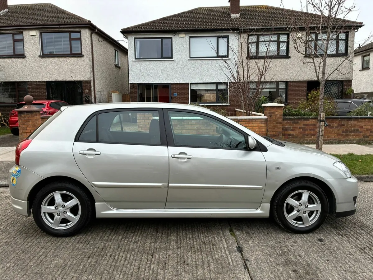 Toyota Corolla 2006 - Image 2
