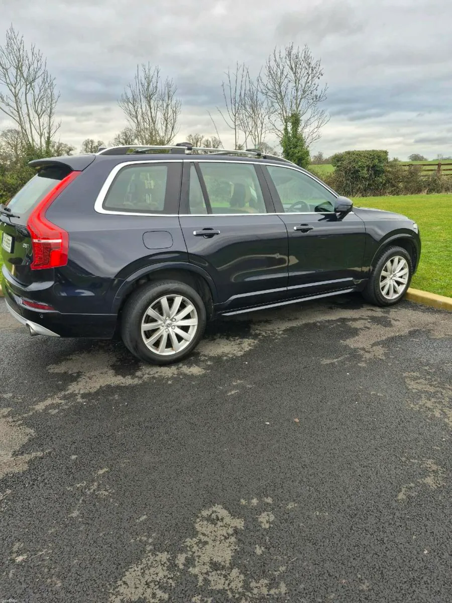 Volvo xc90 - Image 1